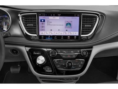 Used 2024 Chrysler Pacifica - photo 1