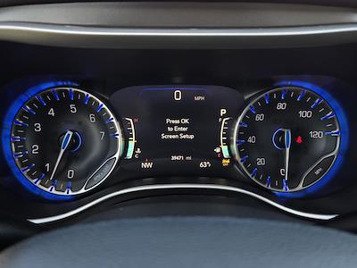 Used 2024 Chrysler Pacifica - photo 1