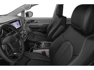 Used 2024 Chrysler Pacifica - photo 1