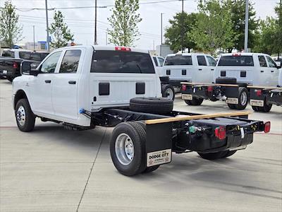 New 2025 Ram 3500 Tradesman Crew Cab 4x4 60 CA Cab Chassis for sale #2529361 - photo 2