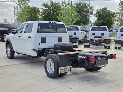 New 2025 Ram 3500 Tradesman Crew Cab 4x4 60 CA Cab Chassis for sale #2529350 - photo 2