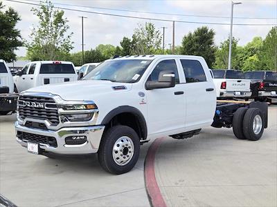 New 2025 Ram 3500 Tradesman Crew Cab 4x4 60 CA Cab Chassis for sale #2529330 - photo 1