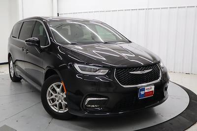 2025 Chrysler Pacifica FWD Minivan for sale #5D06017 - photo 1