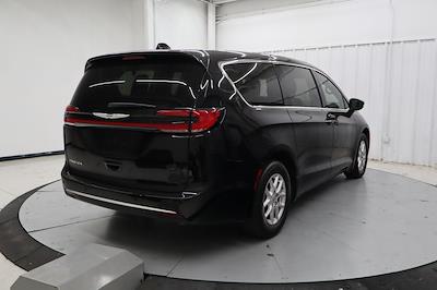 2025 Chrysler Pacifica FWD Minivan for sale #5D06017 - photo 2