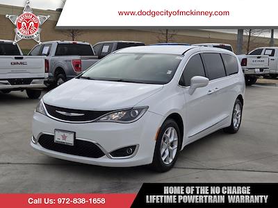 Used 2018 Chrysler Pacifica - photo 1