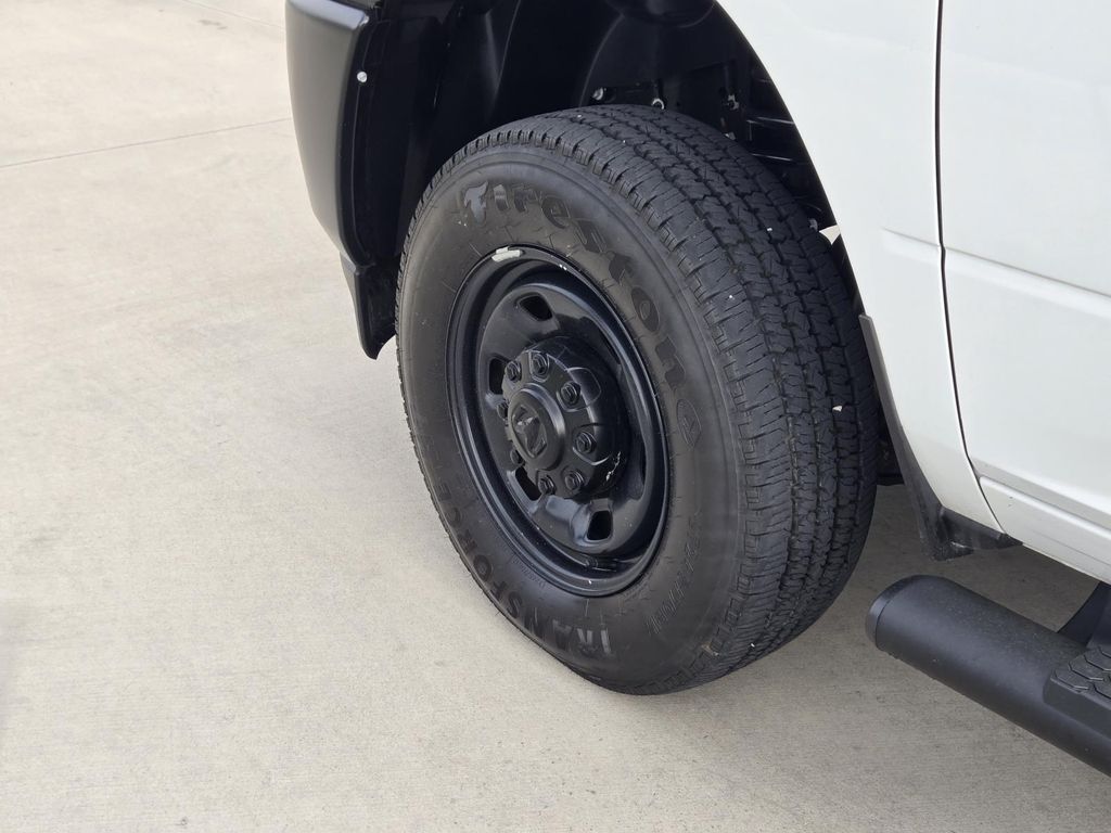Used 2025 Ram 2500 - photo 17
