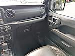 2021 Jeep Gladiator Crew Cab 4x4 Pickup for sale #P590005 - photo 17
