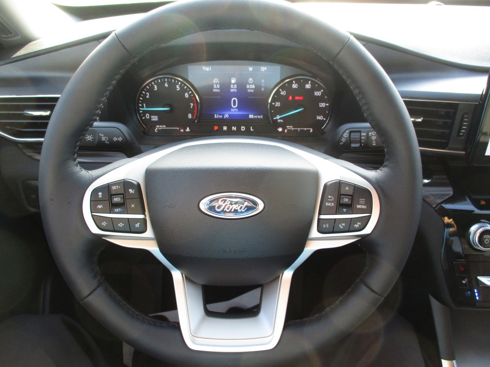 New 2024 Ford Explorer - photo 16