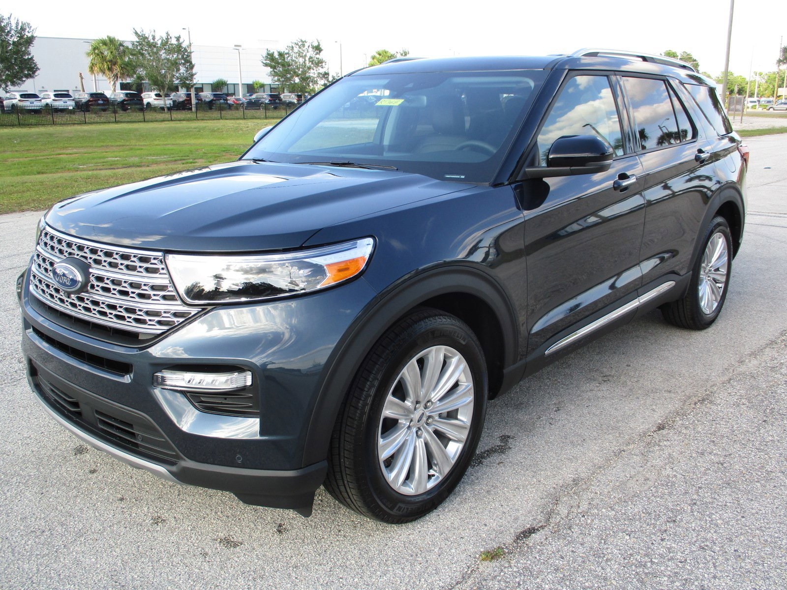 New 2024 Ford Explorer - photo 5