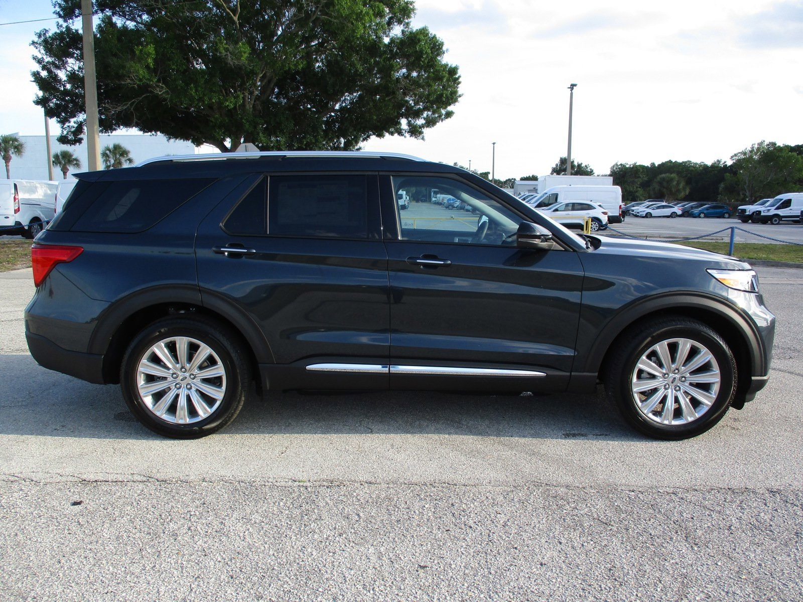 New 2024 Ford Explorer - photo 10