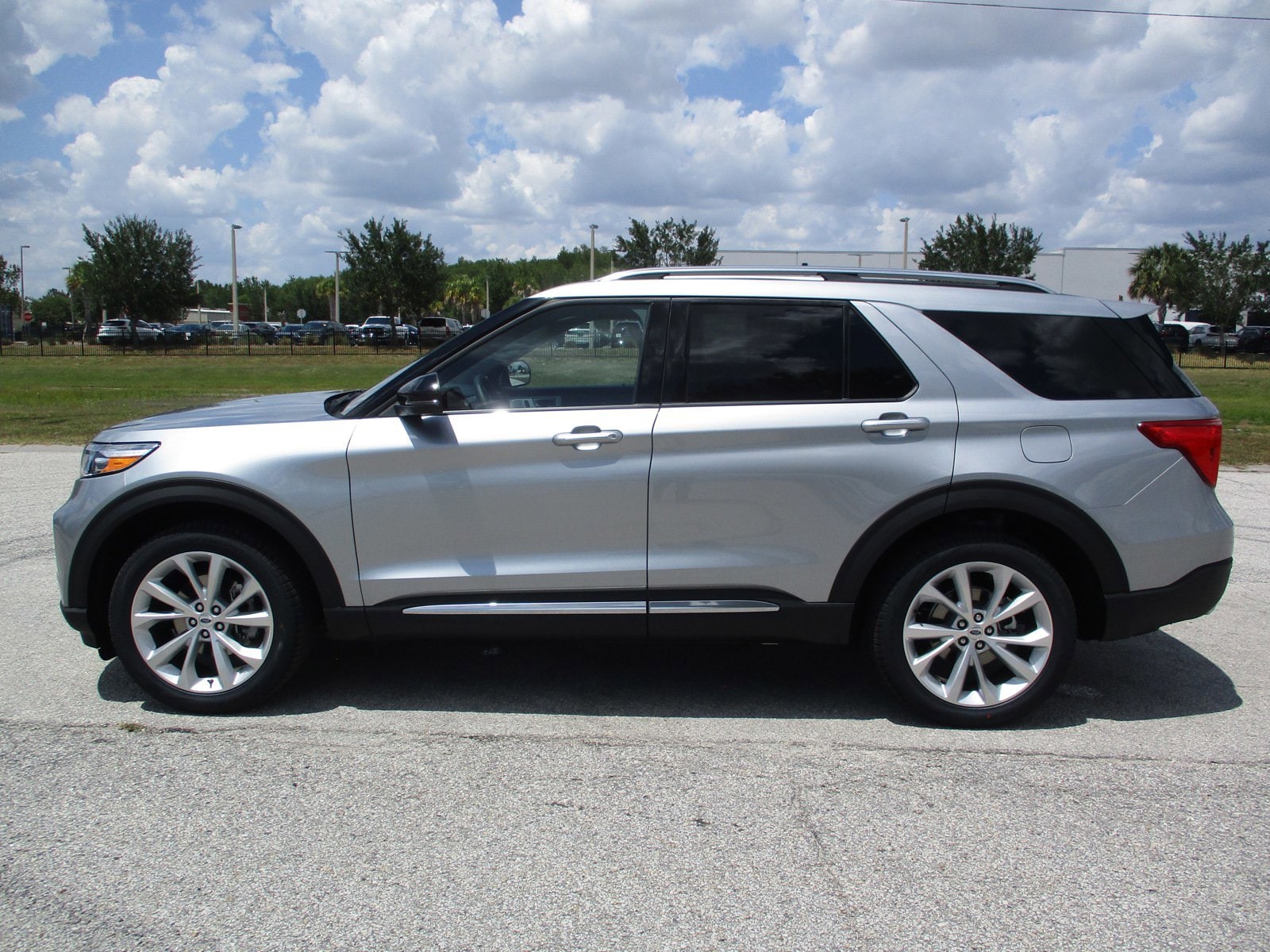 New 2024 Ford Explorer - photo 7