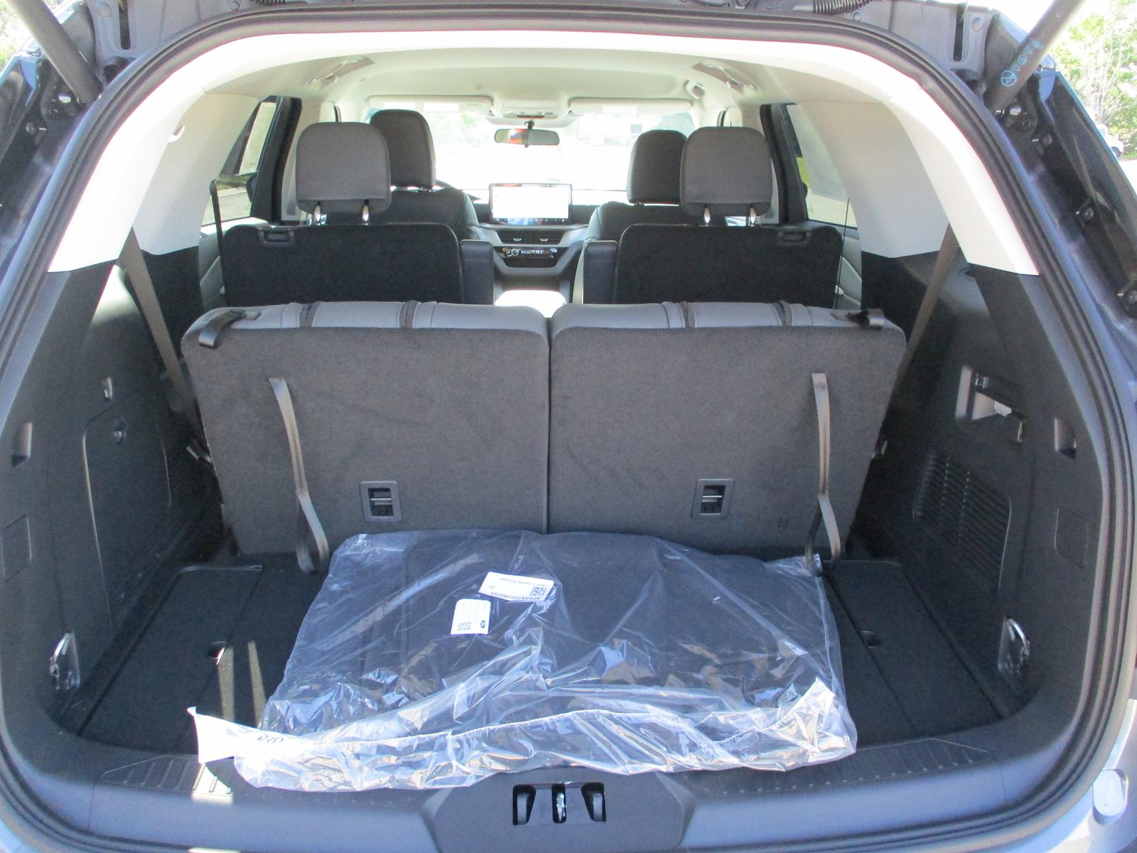 New 2025 Ford Explorer - photo 26