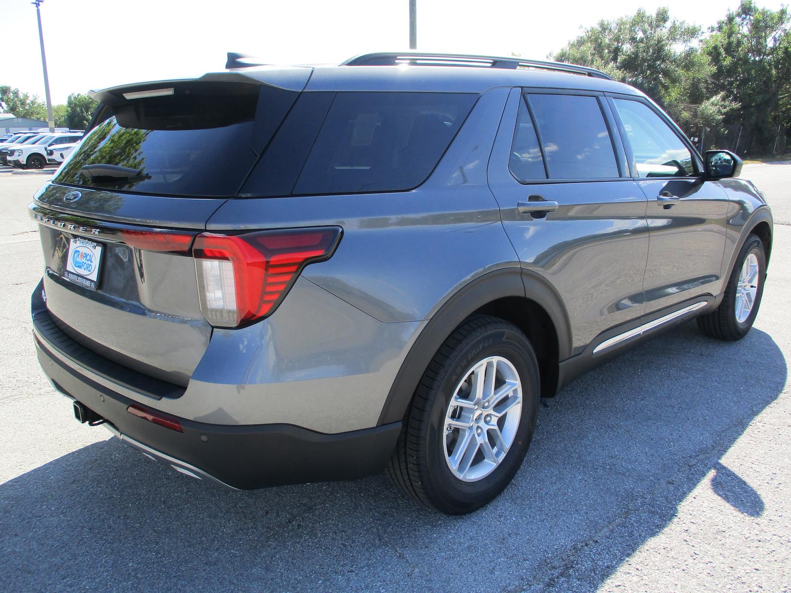 New 2025 Ford Explorer - photo 9