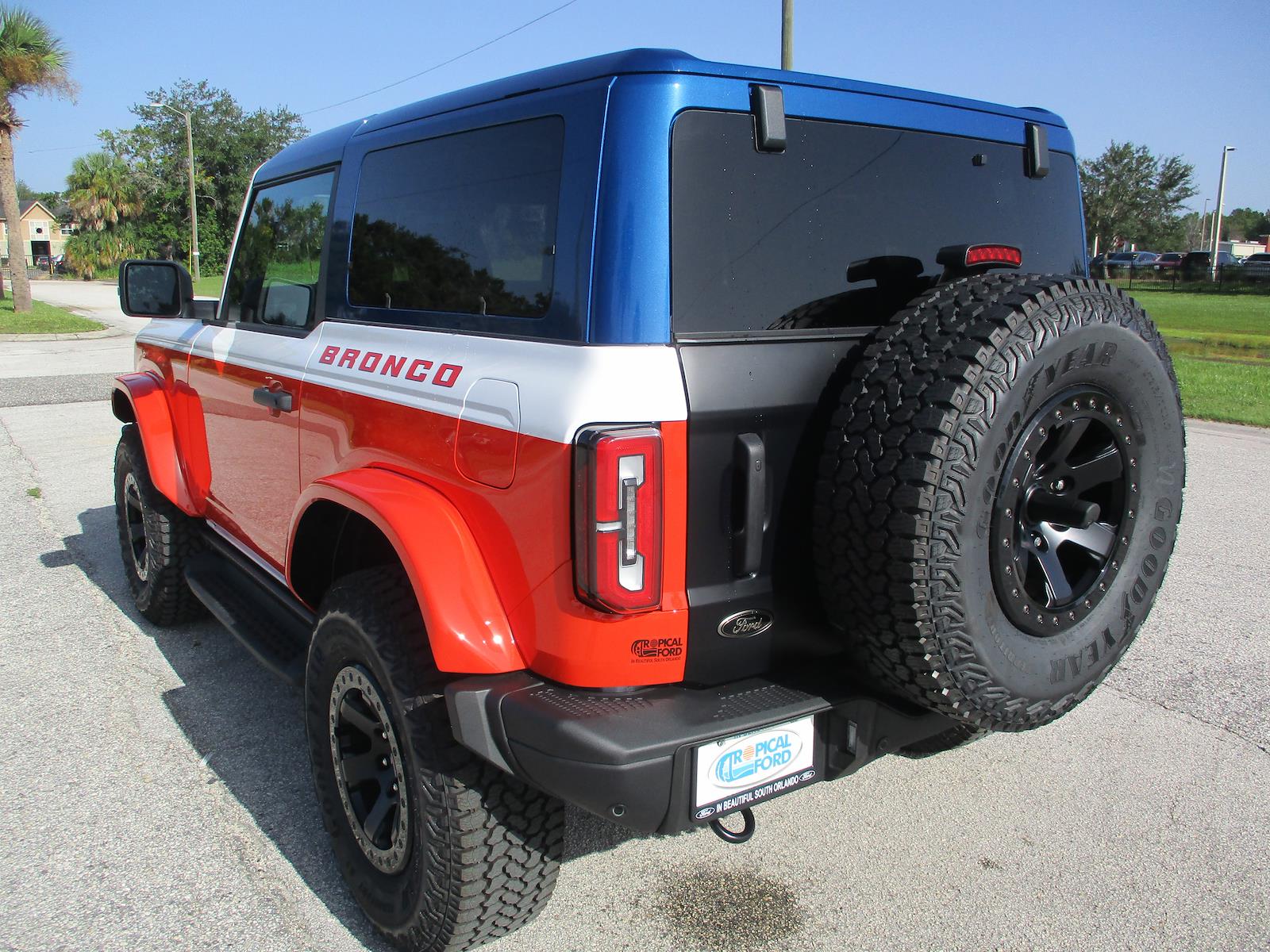 New 2025 Ford Bronco - photo 8