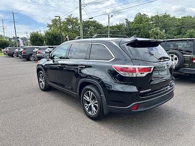 2016 Toyota Highlander AWD SUV for sale #FAU2808 - photo 2