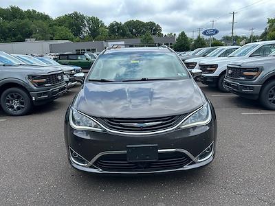 2017 Chrysler Pacifica FWD Minivan for sale #FAU3639 - photo 2