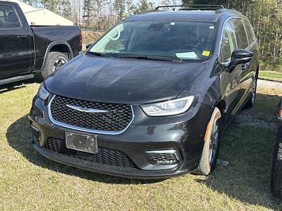Used 2022 Chrysler Pacifica - photo 1