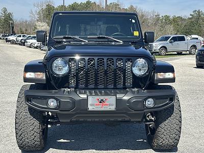 Used 2022 Jeep Gladiator - photo 1