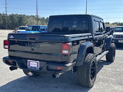 Used 2022 Jeep Gladiator - photo 1