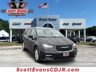 Used 2023 Chrysler Pacifica Touring L Minivan for sale #D6220B - photo 1