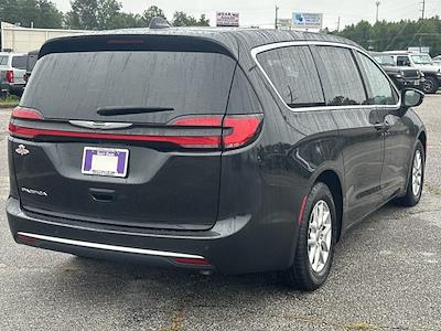 Used 2023 Chrysler Pacifica Touring L Minivan for sale #D6220B - photo 2