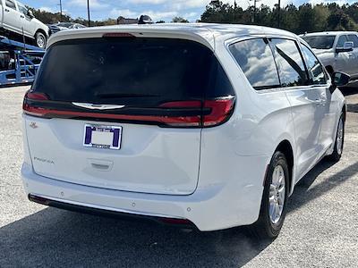 Used 2024 Chrysler Pacifica Touring L Minivan for sale #D6420 - photo 2