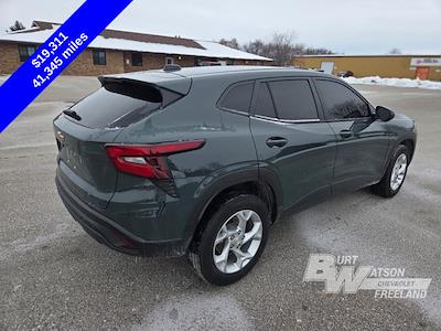 Used 2025 Chevrolet Trax LS for sale #092799 - photo 2