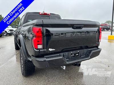 2024 Chevrolet Colorado Crew Cab 4WD Pickup for sale #153767A - photo 2