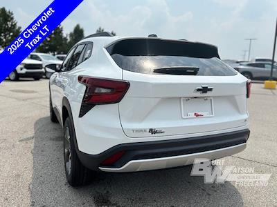 New 2025 Chevrolet Trax LT SUV for sale #310491 - photo 2