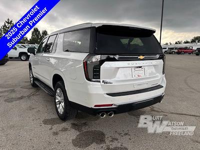 New 2025 Chevrolet Suburban Premier 4WD SUV for sale #406465 - photo 2