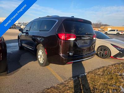 Used 2017 Chrysler Pacifica Touring L Minivan for sale #670211E - photo 2