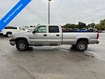 2005 Chevrolet Silverado 2500 Crew Cab 4WD Pickup for sale #968013 - photo 4