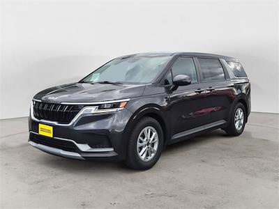 Used 2022 Kia Carnival - photo 1