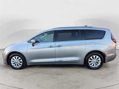 Used 2018 Chrysler Pacifica Touring L Minivan for sale #RN34431A - photo 2