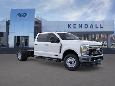 New 2026 Ford F-350 XL Crew Cab 4WD Cab Chassis for sale #RN34905 - photo 2