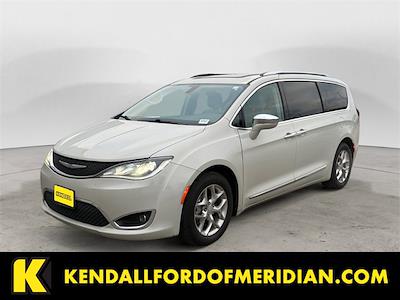 2017 Chrysler Pacifica FWD Minivan for sale #RN35458A - photo 1