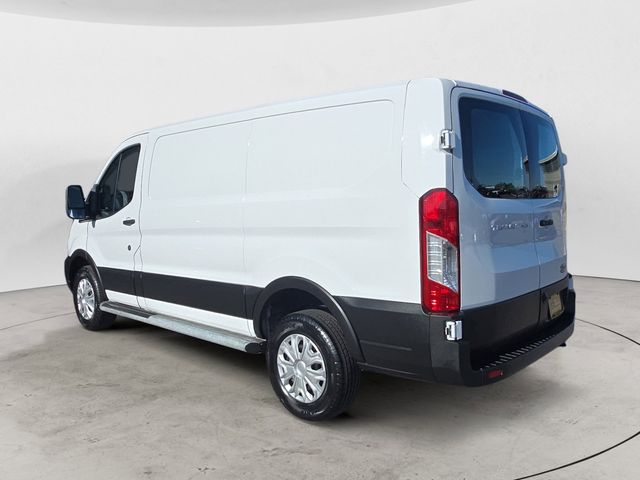Used 2024 Ford Transit 250 - photo 2
