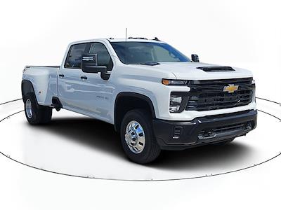 2025 Chevrolet Silverado 3500 Crew Cab 4x4 Pickup for sale #50595 - photo 1
