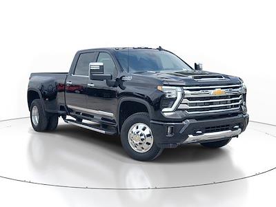 New 2025 Chevrolet Silverado 3500 High Country Crew Cab 4x4 Pickup for sale #53098 - photo 1
