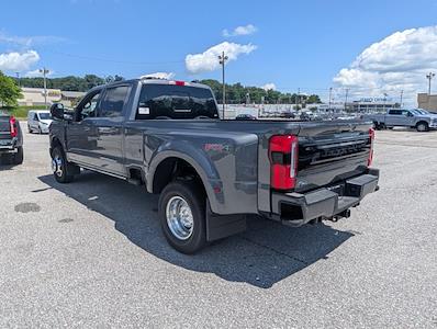 2025 Ford F-350 Crew Cab DRW 4x4 Pickup for sale #30352 - photo 2