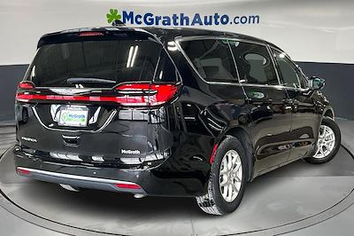 Used 2024 Chrysler Pacifica Touring L Minivan for sale #Q11747 - photo 2
