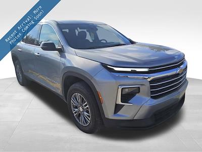 Used 2025 Chevrolet Traverse LT for sale #Q11803 - photo 1