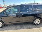 2015 Toyota Sienna 4x2 Minivan for sale #Q51965A - photo 4