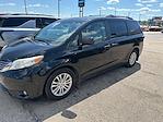 2015 Toyota Sienna 4x2 Minivan for sale #Q51965A - photo 5