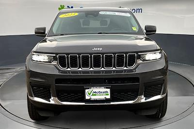 Used 2023 Jeep Grand Cherokee L Laredo for sale #Q52082A - photo 2