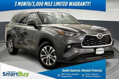 Used 2020 Toyota Highlander XLE for sale #Q52116 - photo 1