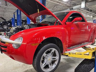 Used 2004 Chevrolet SSR Base Regular Cab for sale #Q52174B - photo 2
