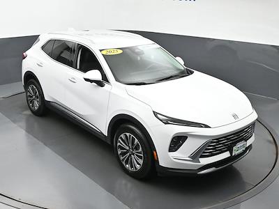 Used 2025 Buick Envision - photo 1