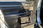 2018 Toyota Highlander AWD SUV for sale #T250992A - photo 21