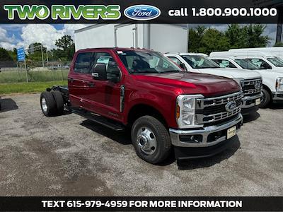 New 2025 Ford F-350 Crew Cab 4WD Cab Chassis for sale #51504 - photo 1